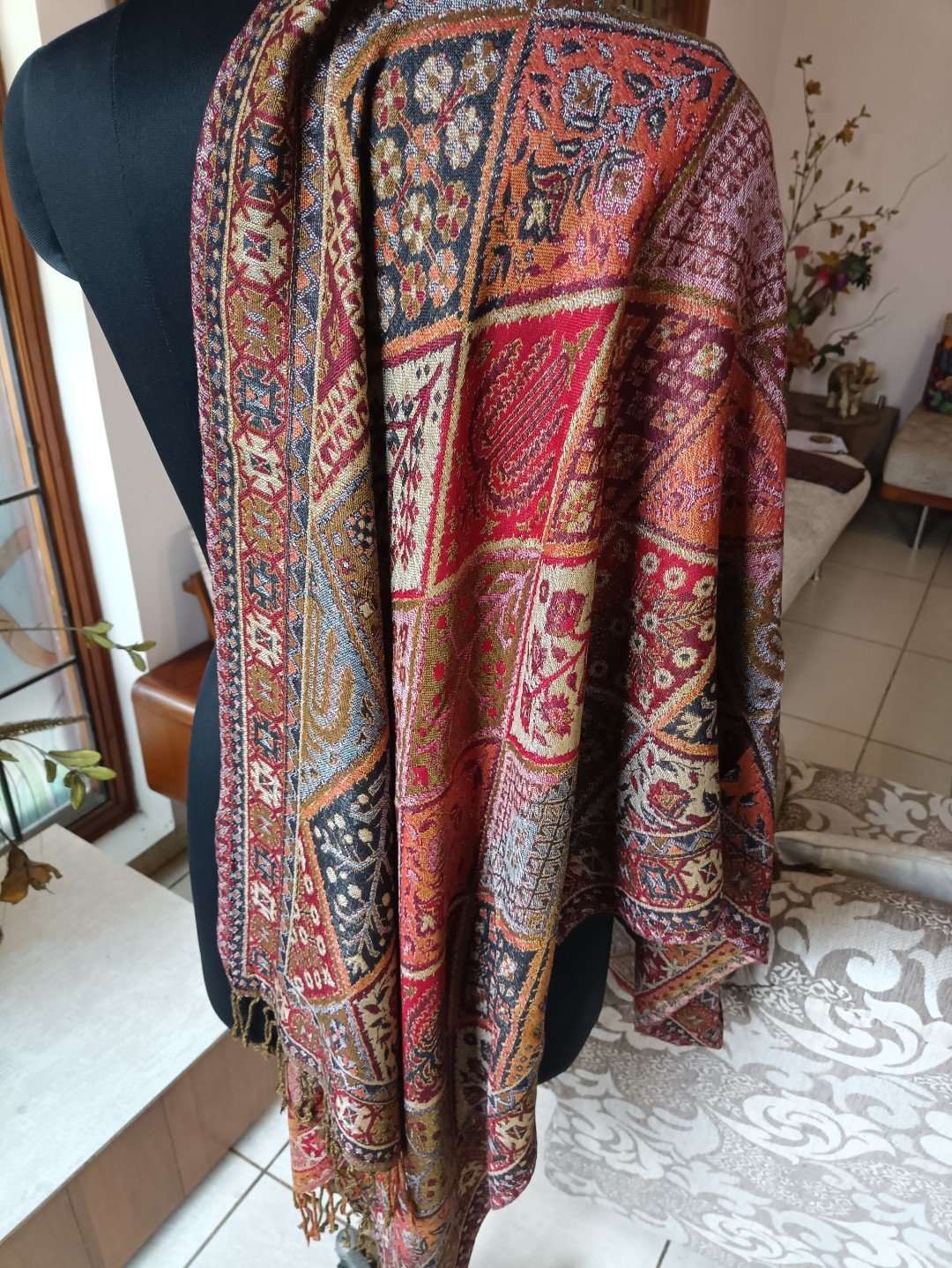 Reversible Jamavar Pashmina Stole 100% Wool Jacquard Scarf